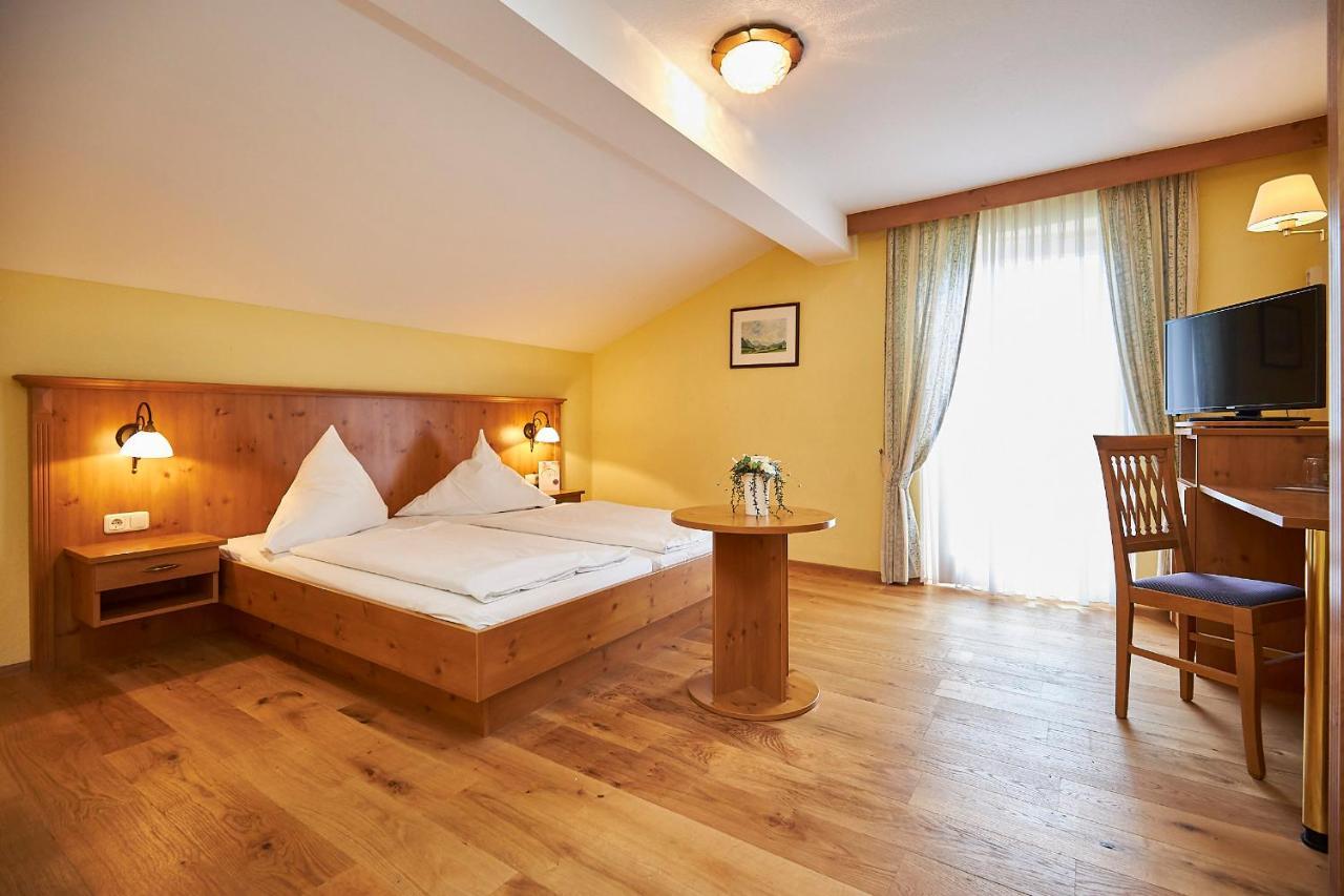 Gasthof-Hotel Zur Post Samerberg Bagian luar foto