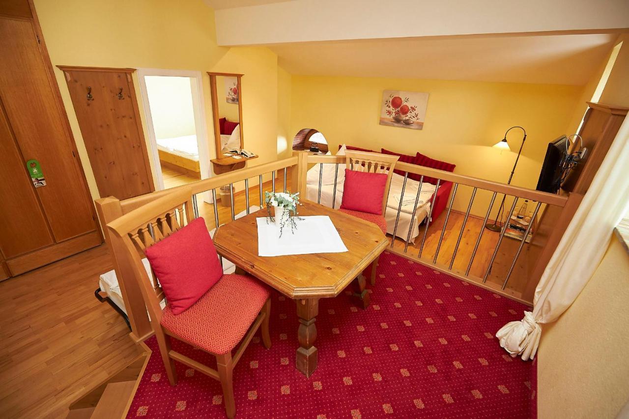 Gasthof-Hotel Zur Post Samerberg Bagian luar foto