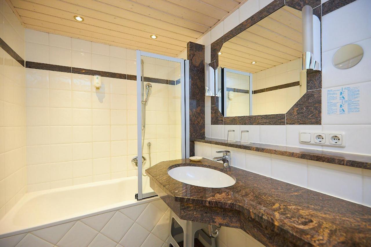 Gasthof-Hotel Zur Post Samerberg Bagian luar foto