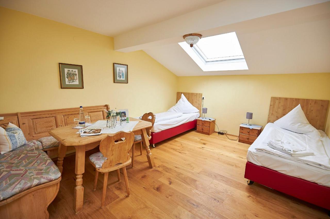 Gasthof-Hotel Zur Post Samerberg Bagian luar foto